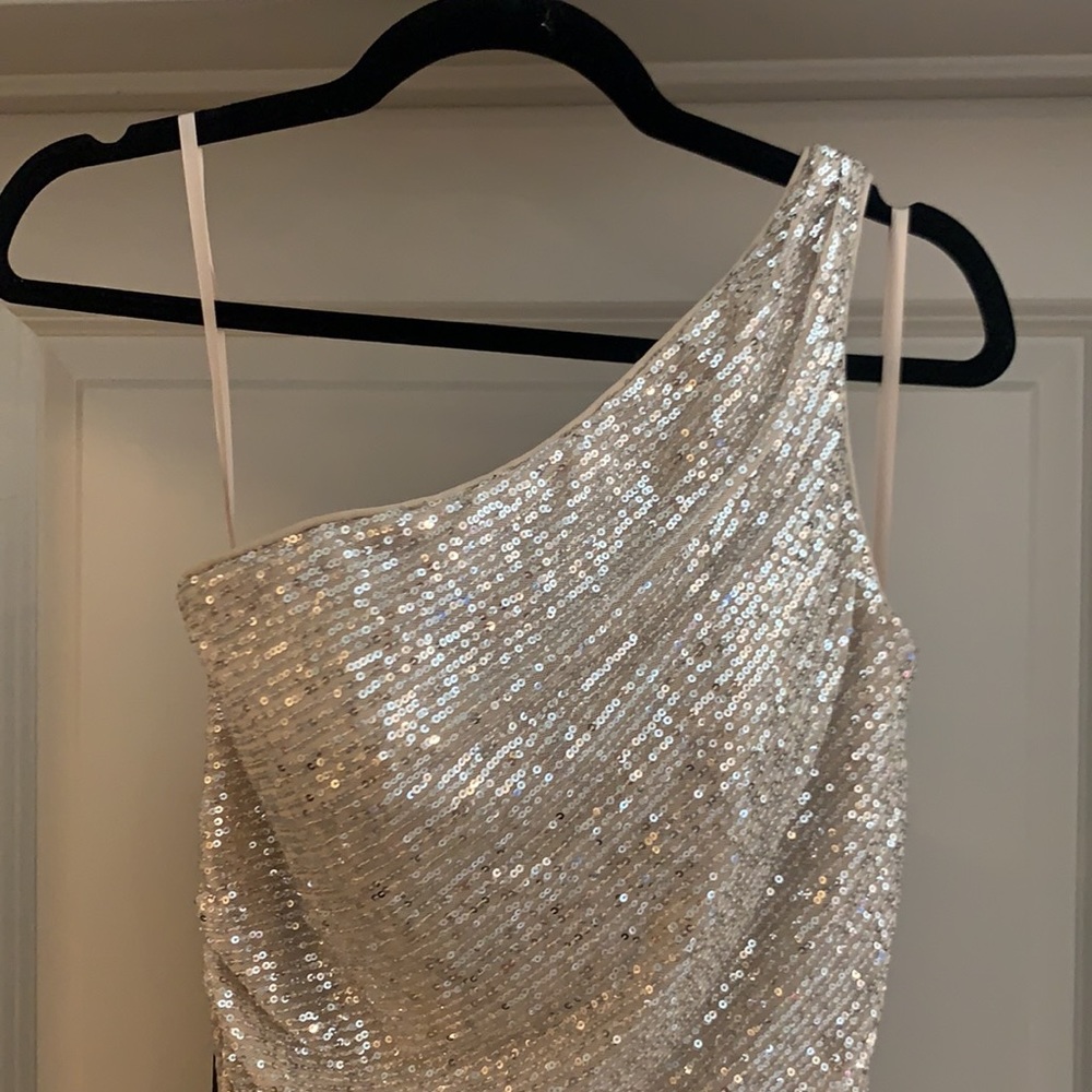 Neiman Marcus sequined dress. Size 4. Side slit. Amazing quality. - Picture 5 of 9